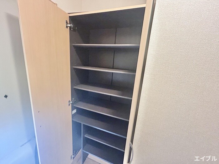 物件内観写真15　(靴箱)