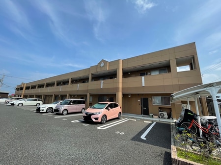 Excellent　街角　参番館外観写真