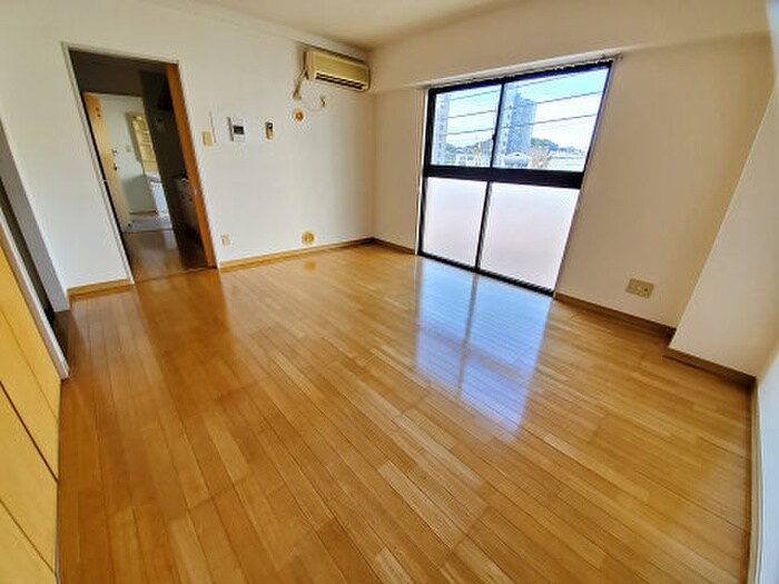 物件内観写真4　(居室)