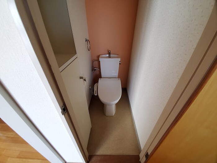 物件内観写真10　(トイレ)