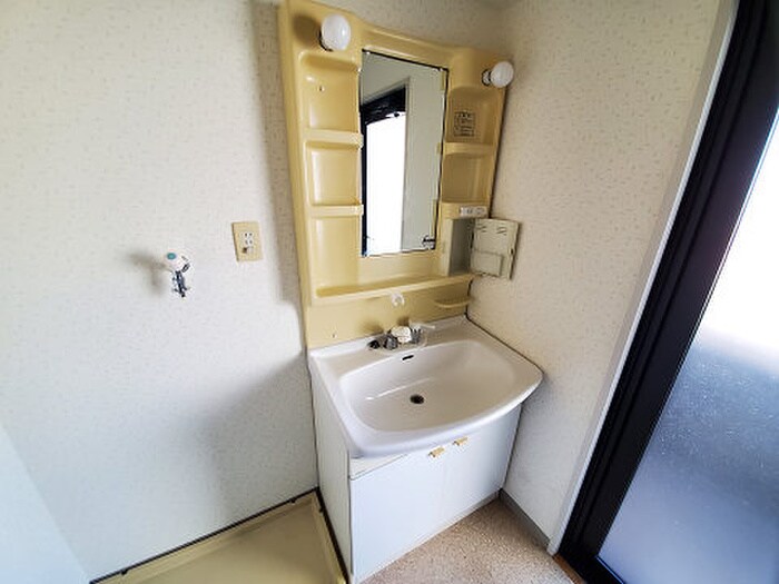 物件内観写真11　(洗面)