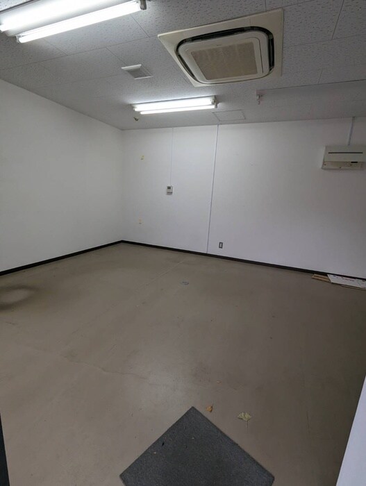 物件内観写真6　(居室)