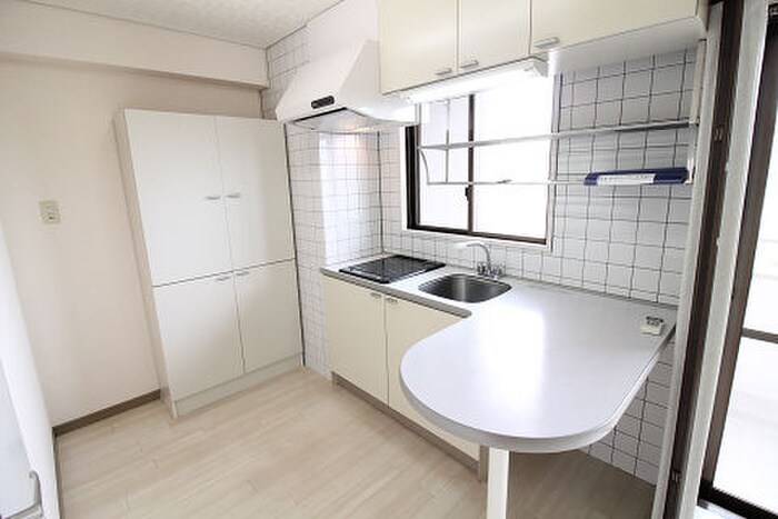 物件内観写真8　(キッチン)