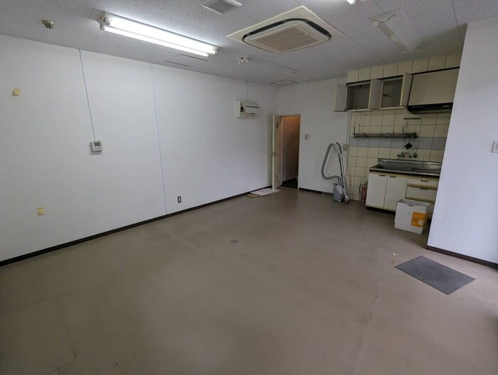 物件内観写真8　(居室)