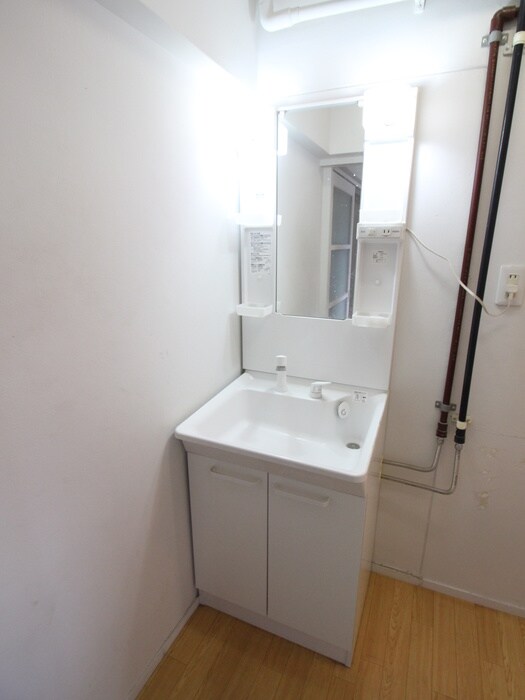 物件内観写真8　(洗面)