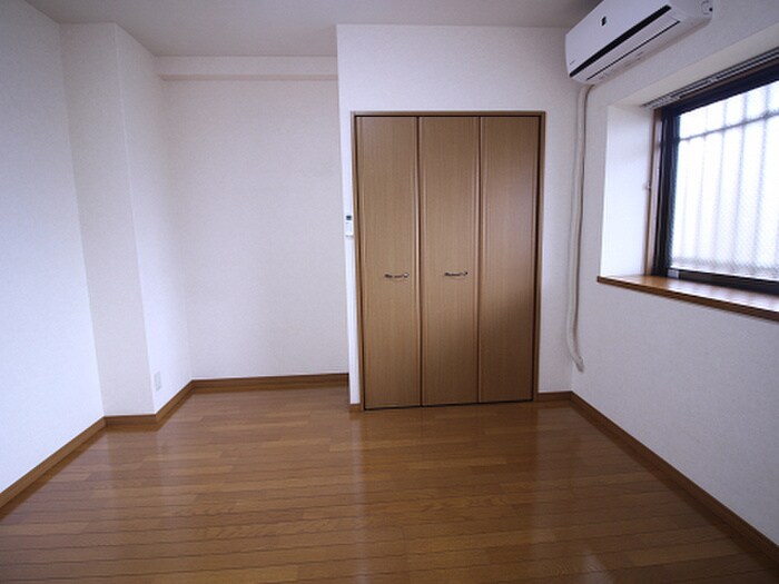 物件内観写真4　(内観写真)