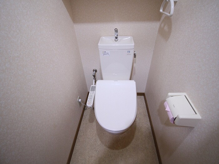 物件内観写真8　(トイレ)