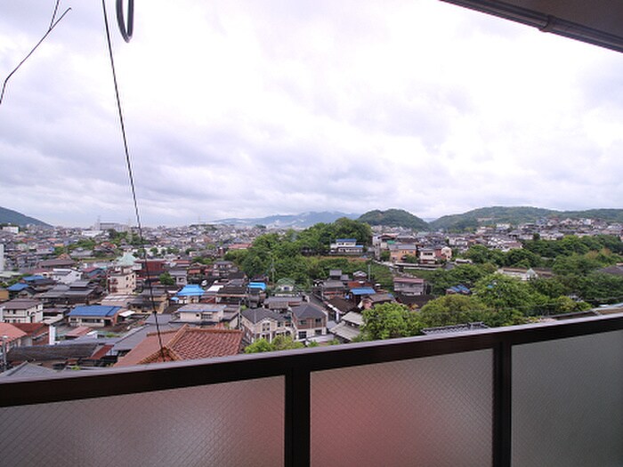 物件内観写真12　(室内からの展望)