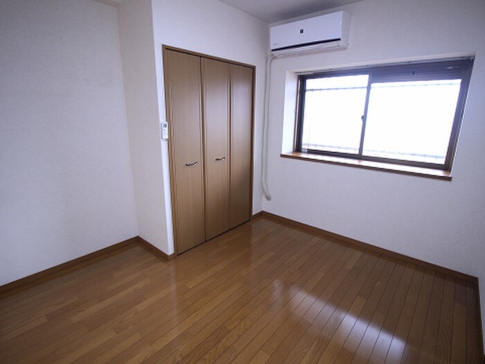 物件内観写真15　(居室)