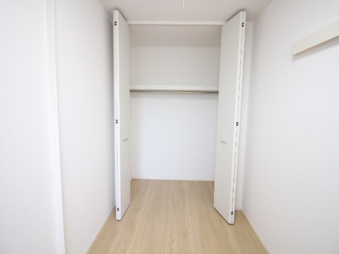物件内観写真13　(収納)