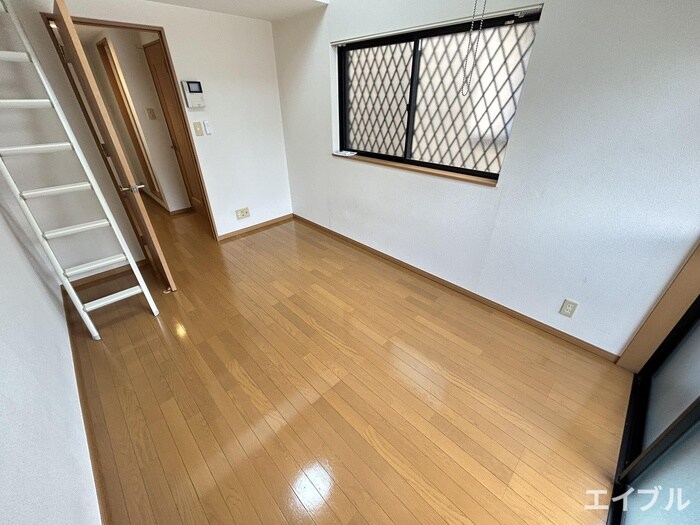 物件内観写真8　(居室)