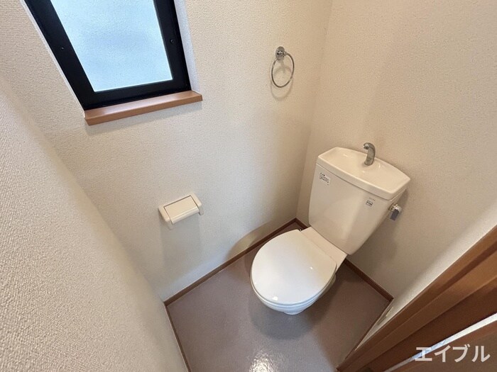 物件内観写真14　(トイレ)