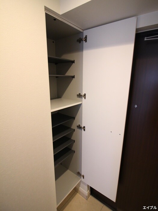 物件内観写真15　(靴箱)