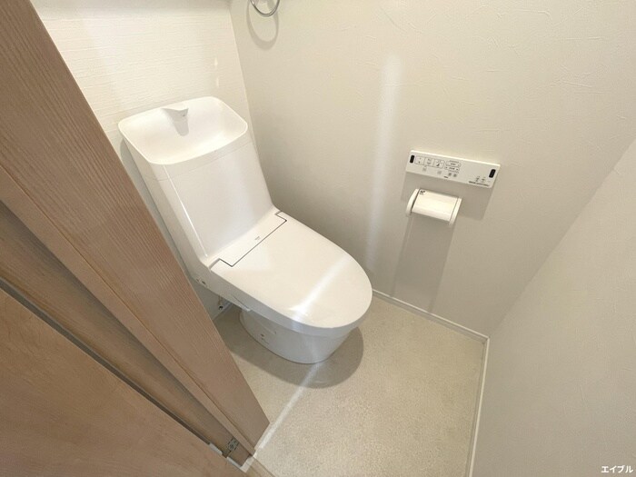 物件内観写真14　(トイレ)