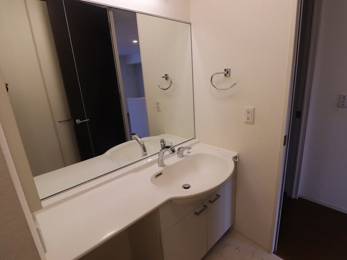 物件内観写真12　(洗面)