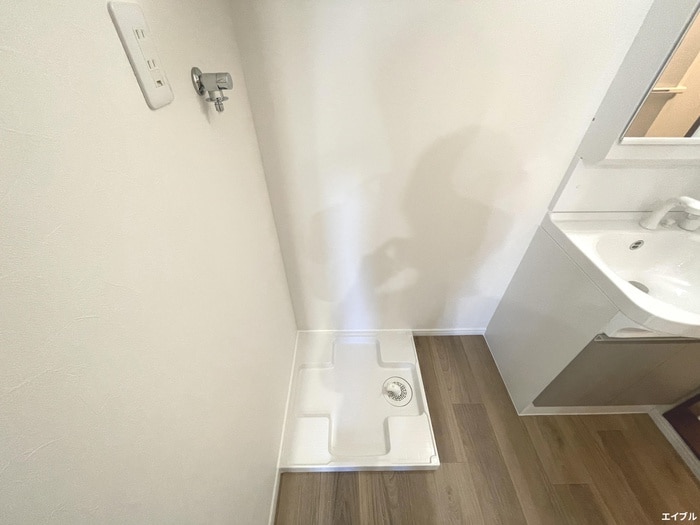 物件内観写真18　(洗濯機置場)