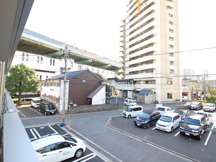 物件内観写真22　(室内からの展望)