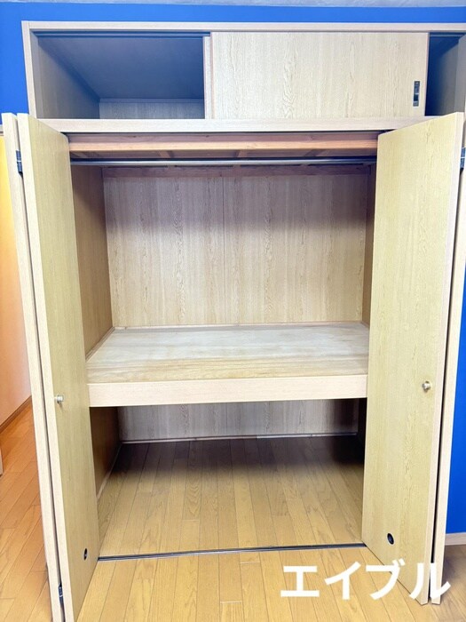 物件内観写真12　(収納)