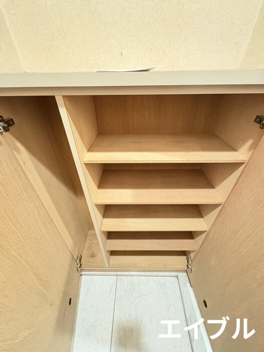 物件内観写真16　(靴箱)