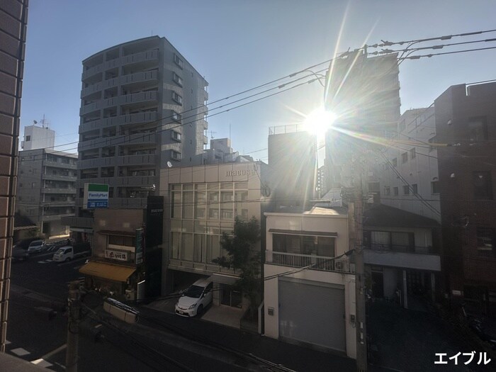 物件内観写真17　(室内からの展望)