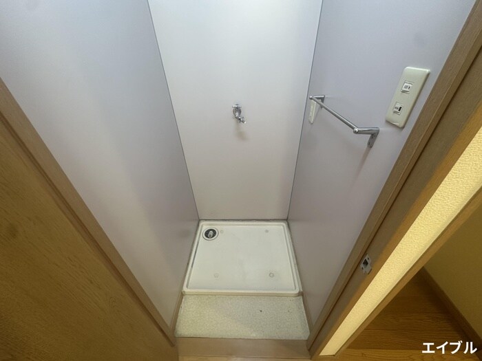 物件内観写真20　(洗濯機置場)