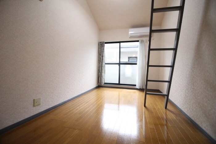 物件内観写真13　(居室)