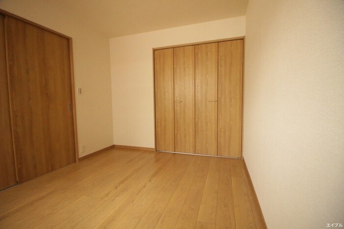 物件内観写真9　(居室)