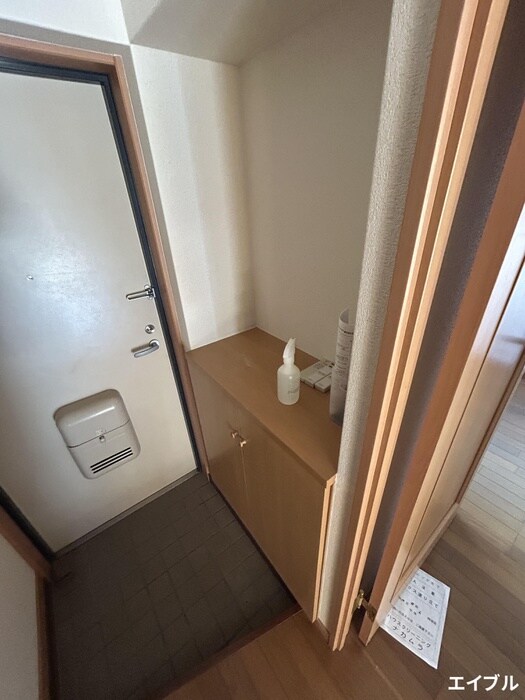 物件内観写真17　(玄関)