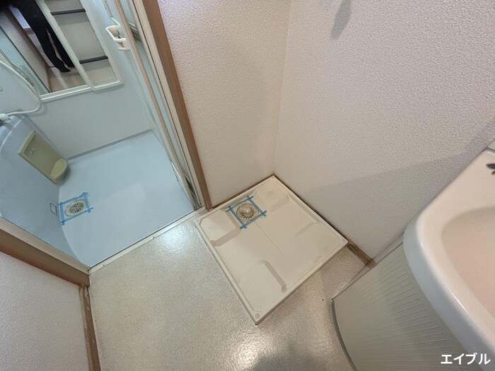 物件内観写真21　(洗濯機置場)