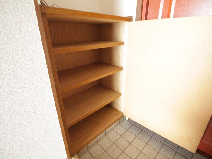 物件内観写真11　(靴箱)