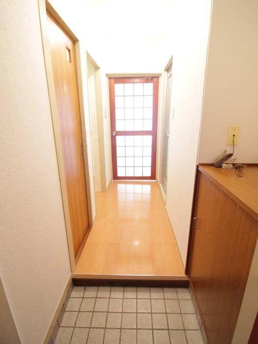 物件内観写真17　(廊下)