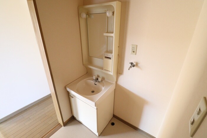 物件内観写真9　(洗面)