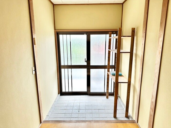 物件内観写真11　(玄関)