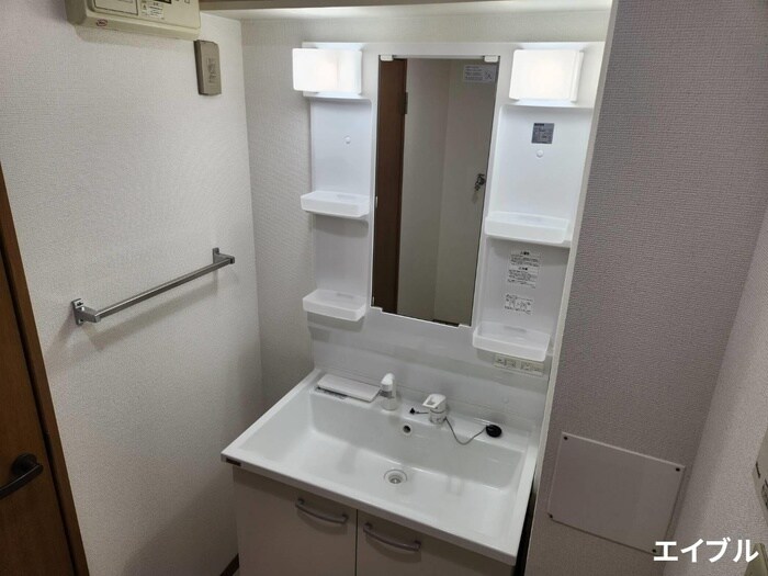 物件内観写真11　(洗面)