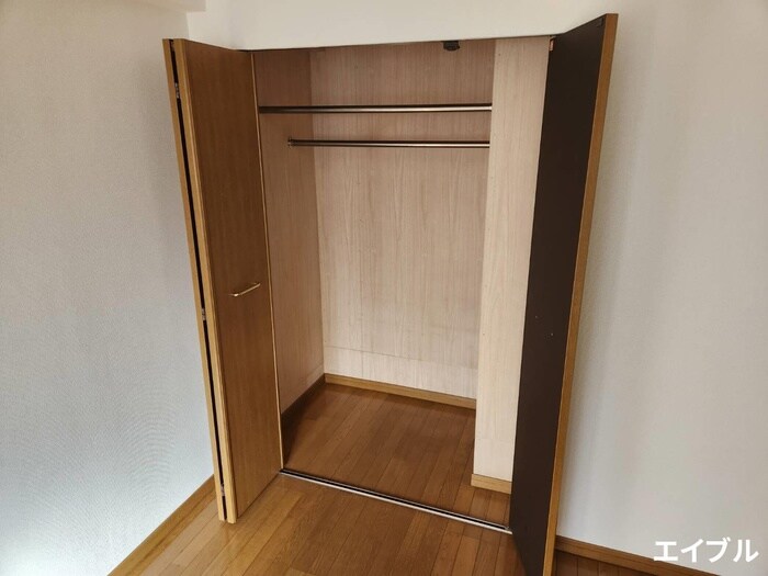 物件内観写真12　(収納)