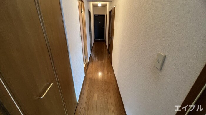 物件内観写真19　(廊下)