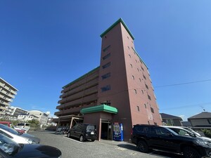 グランドハイツ湯川外観写真