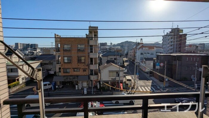 物件内観写真14　(室内からの展望)