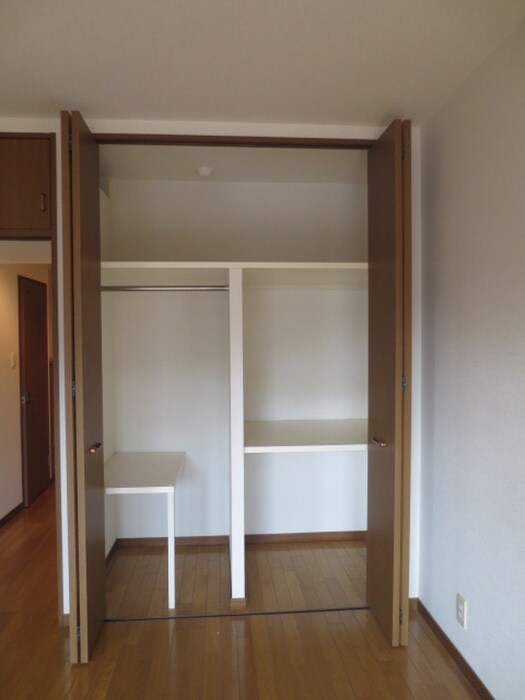 物件内観写真13　(収納)