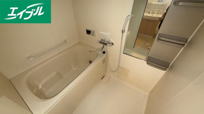 物件内観写真10　(バス／シャワールーム等)