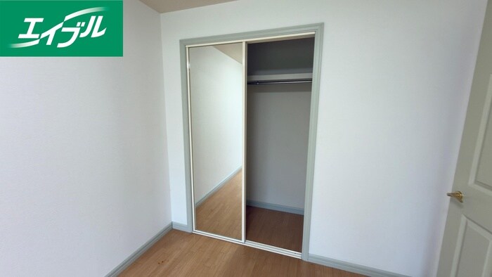 物件内観写真13　(収納)