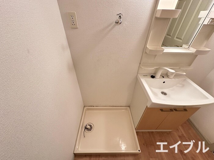 物件内観写真19　(洗濯機置場)