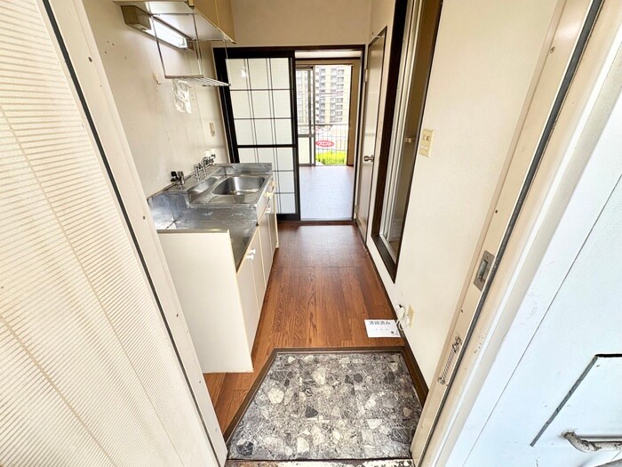 物件内観写真14　(廊下)