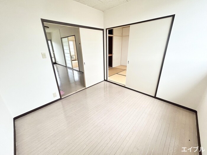 物件内観写真7　(居室)