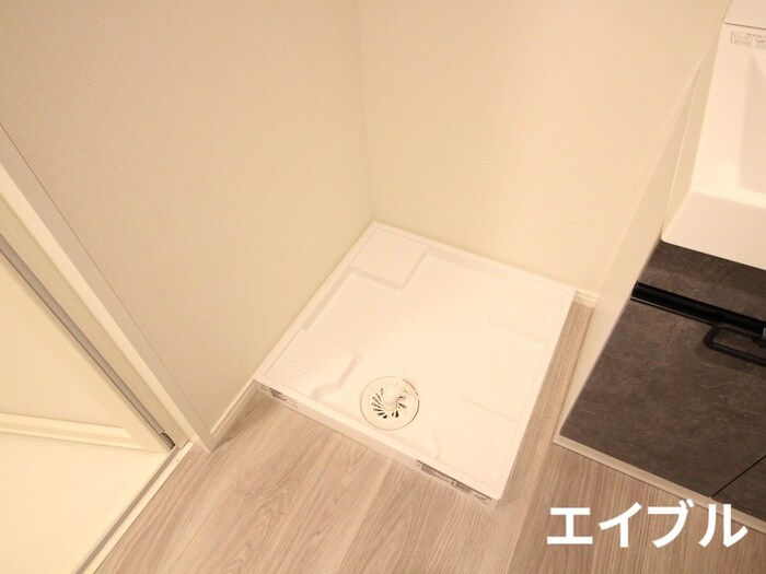 物件内観写真14　(洗濯機置場)