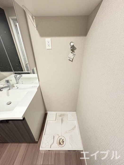 物件内観写真15　(洗濯機置場)