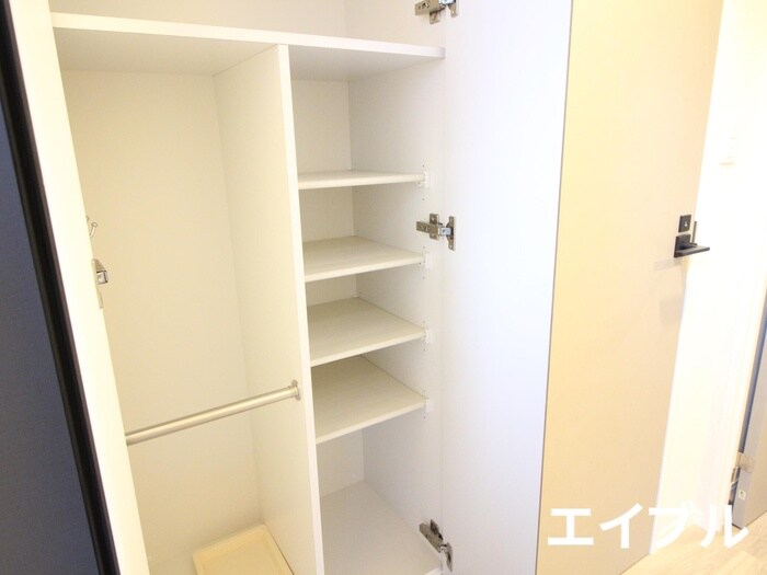 物件内観写真16　(靴箱)