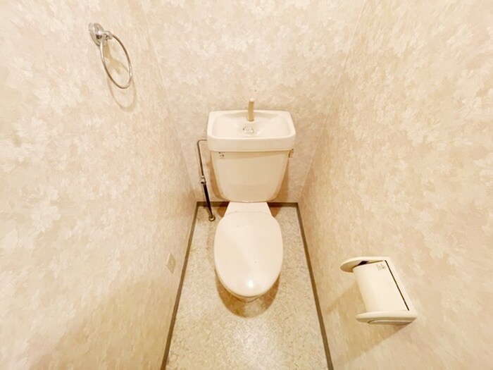 物件内観写真14　(トイレ)