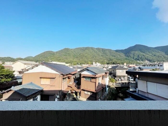 物件内観写真17　(室内からの展望)