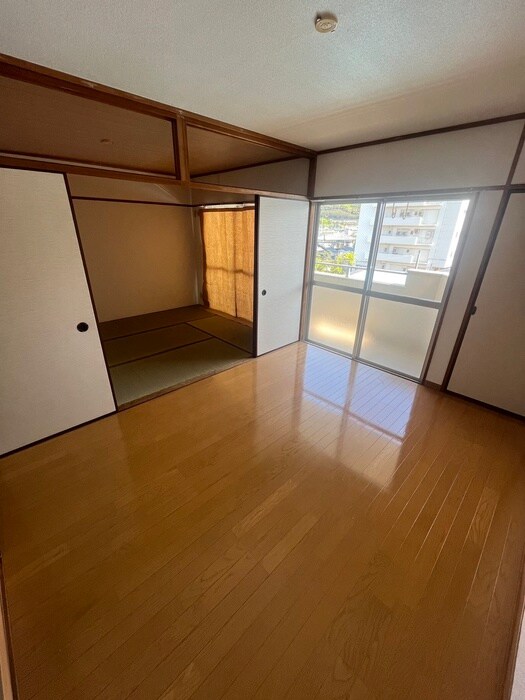 物件内観写真4　(居室)